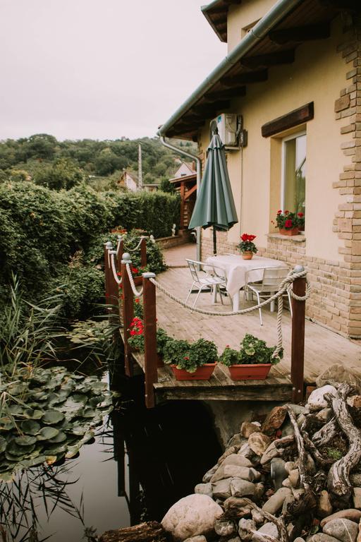 Szep Kert Vendeghaz Hotell Szekszárd Exteriör bild